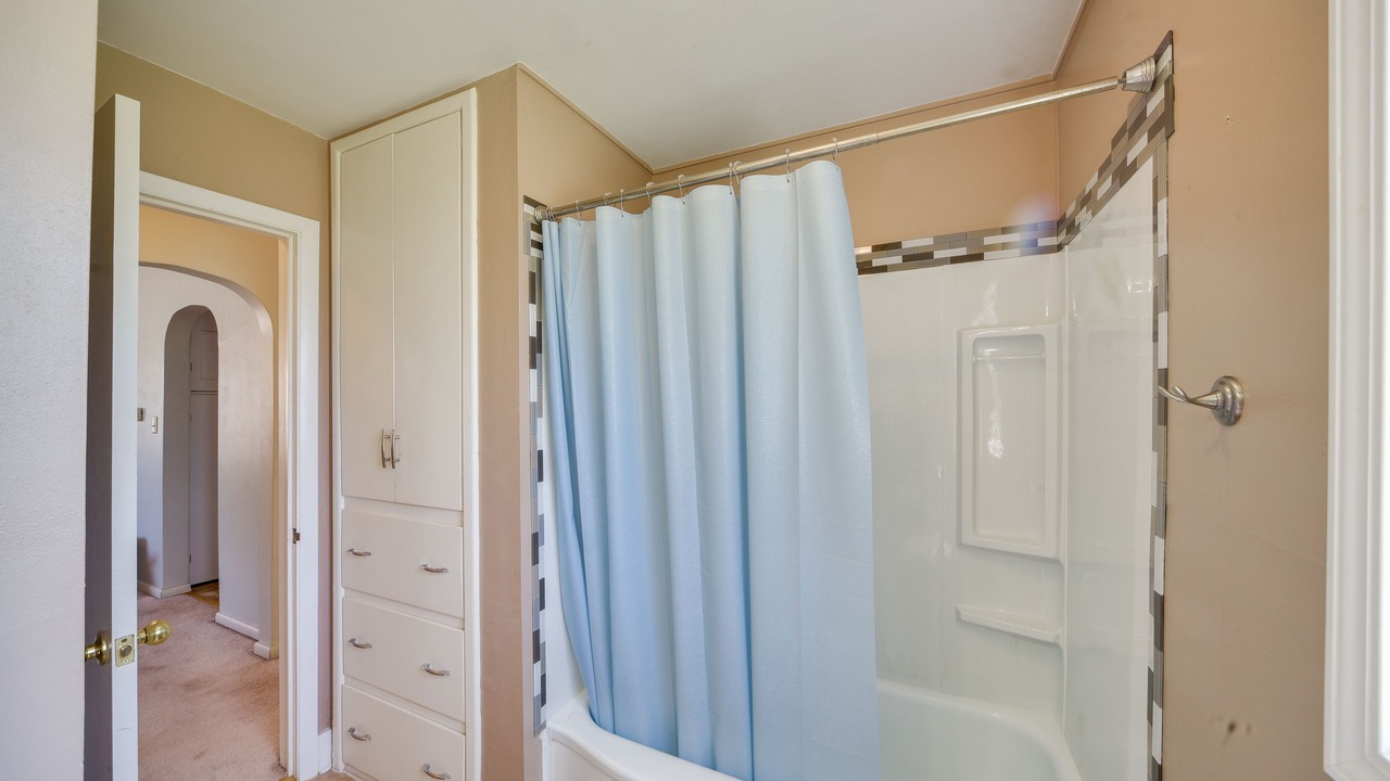 Photo of Bathroom in Ogallala