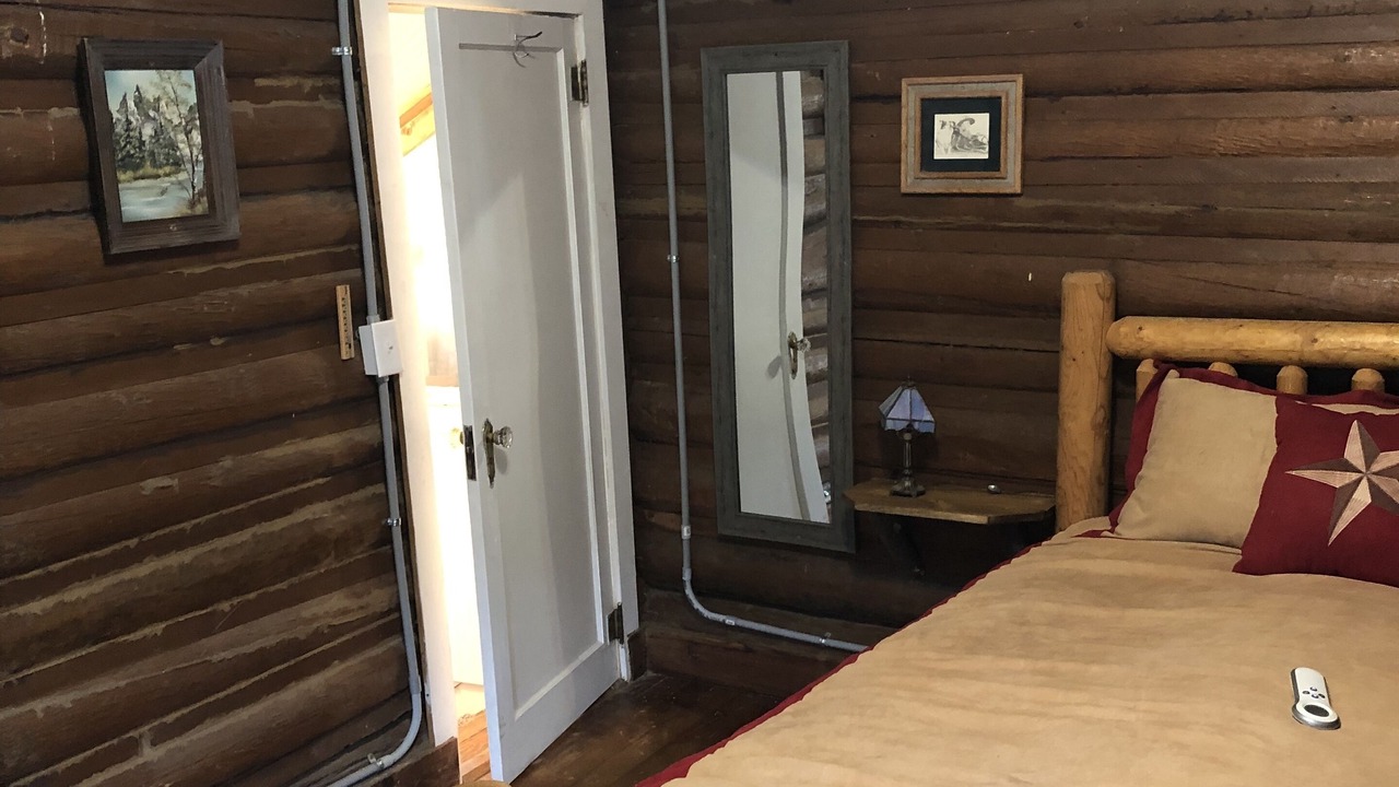 Photo of Bedroom in Clancy