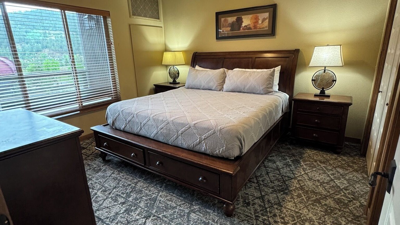 Photo of Bedroom in Kellogg