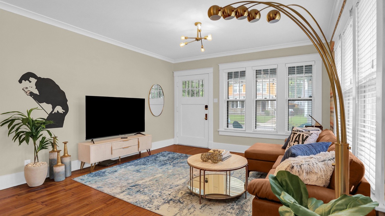 Photo of Livingroom in East Midtown