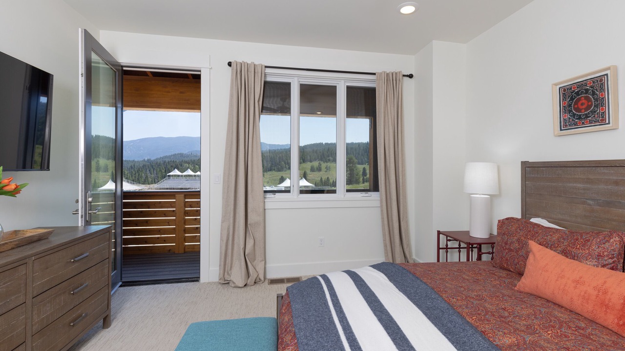 Photo of Patio Balcony in Big Sky