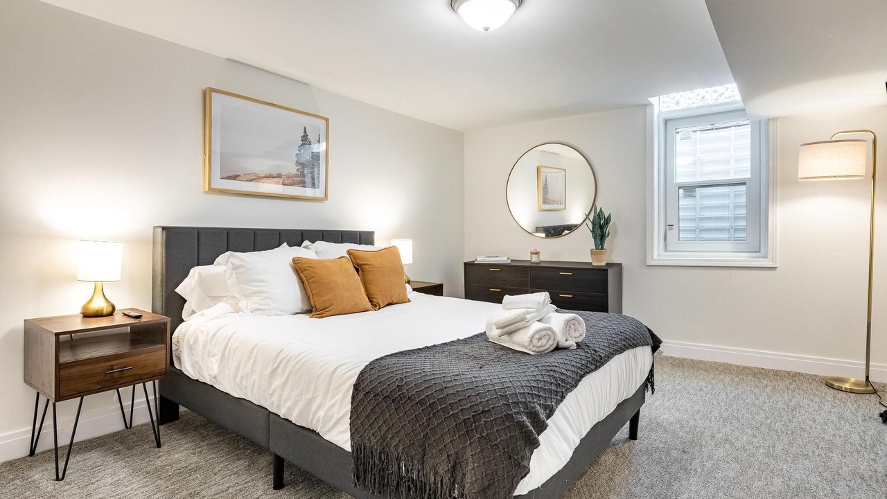Photo of Bedroom in Oak Park