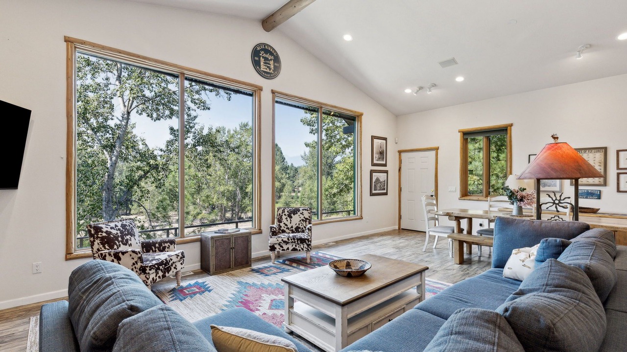 Photo of Livingroom in Grantsdale