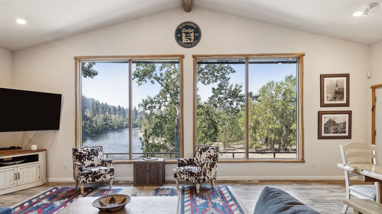 Photo of Livingroom in Grantsdale
