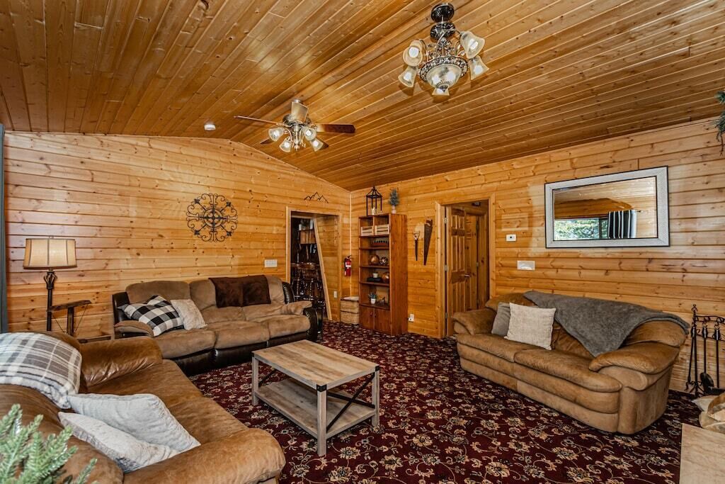 Photo of Bedroom in Island Park