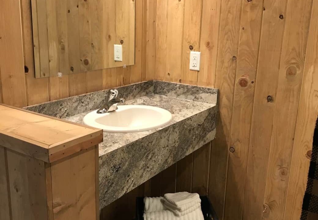 Photo of Bathroom in Island Park