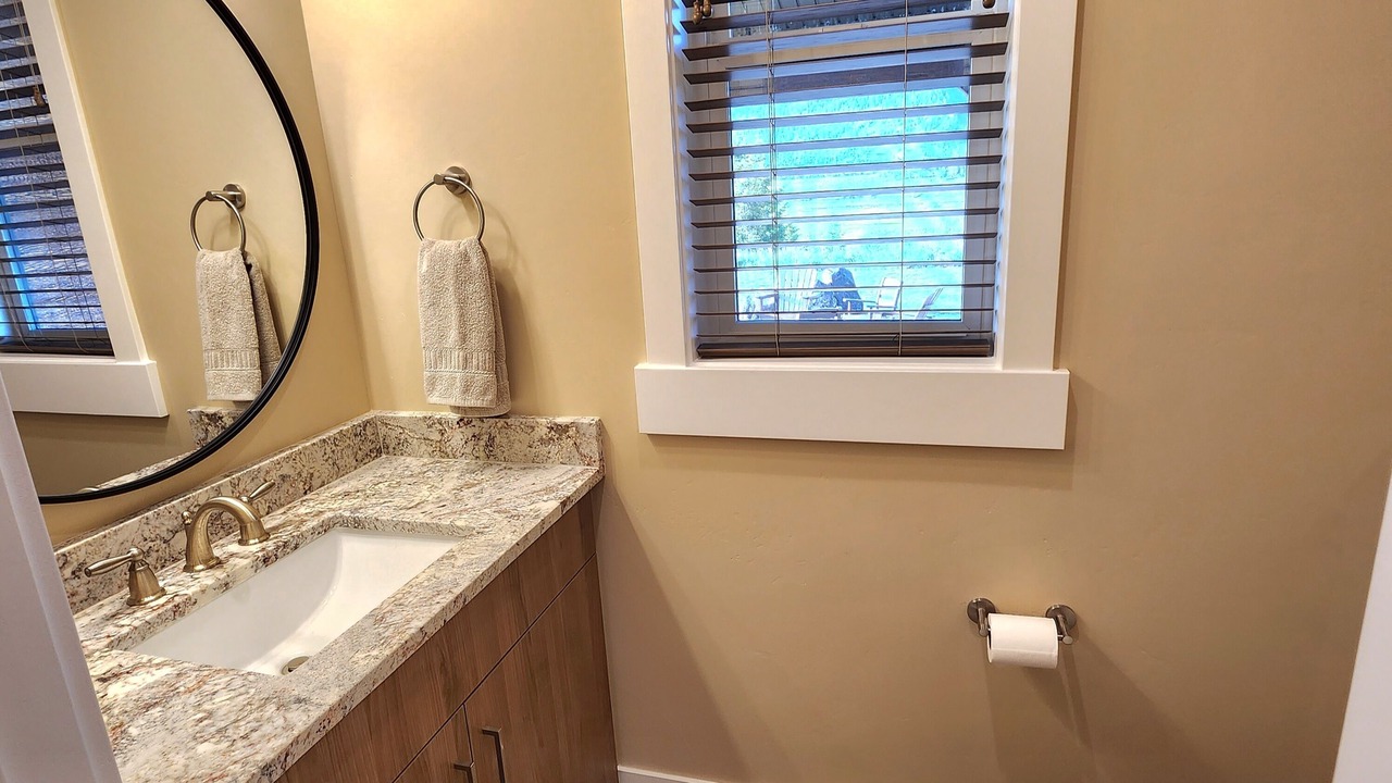 Photo of Bathroom in Alpine