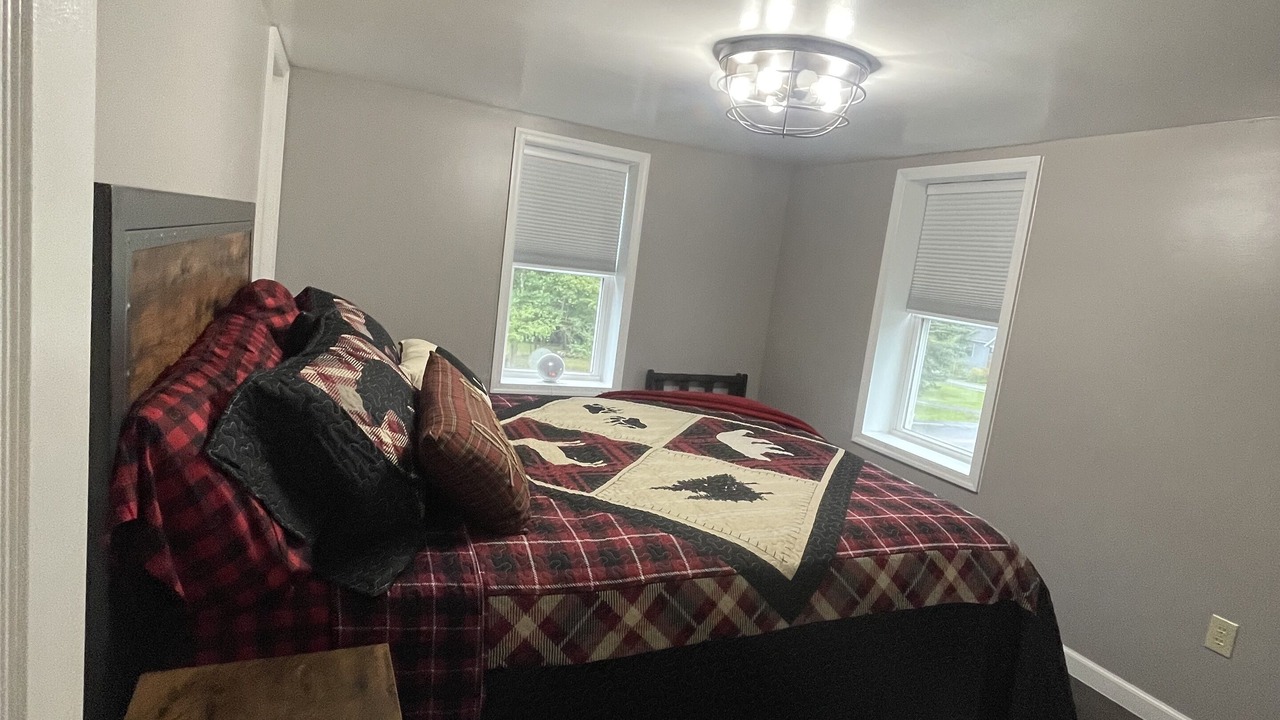 Photo of Bedroom in Munson