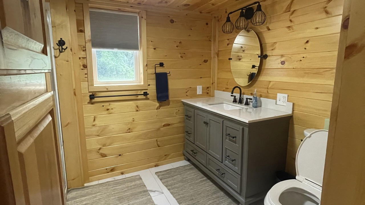 Photo of Bathroom in Munson