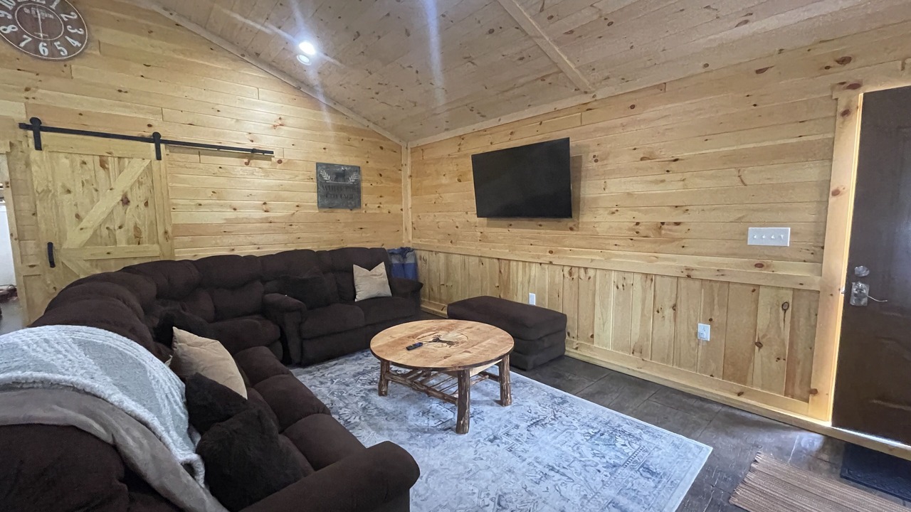 Photo of Livingroom in Munson