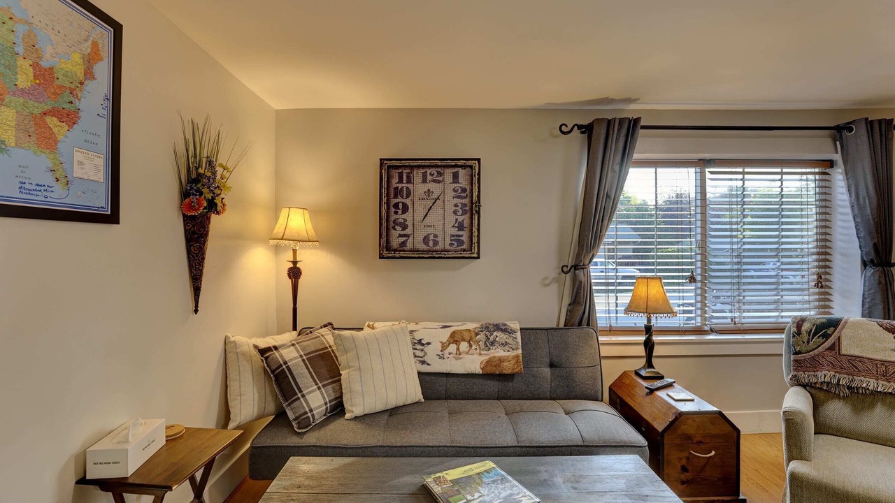 Photo of Livingroom in Sheridan