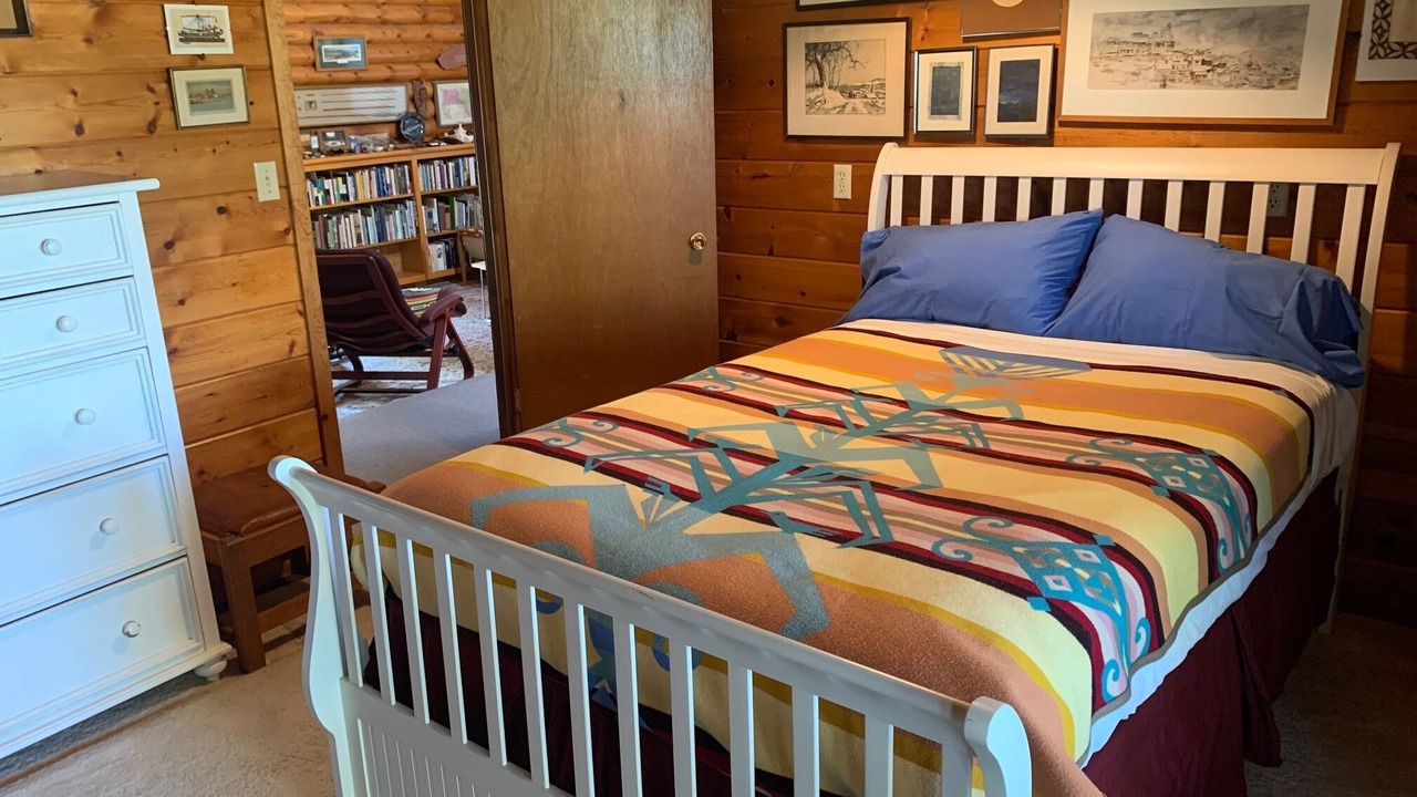Photo of Bedroom in Livingston