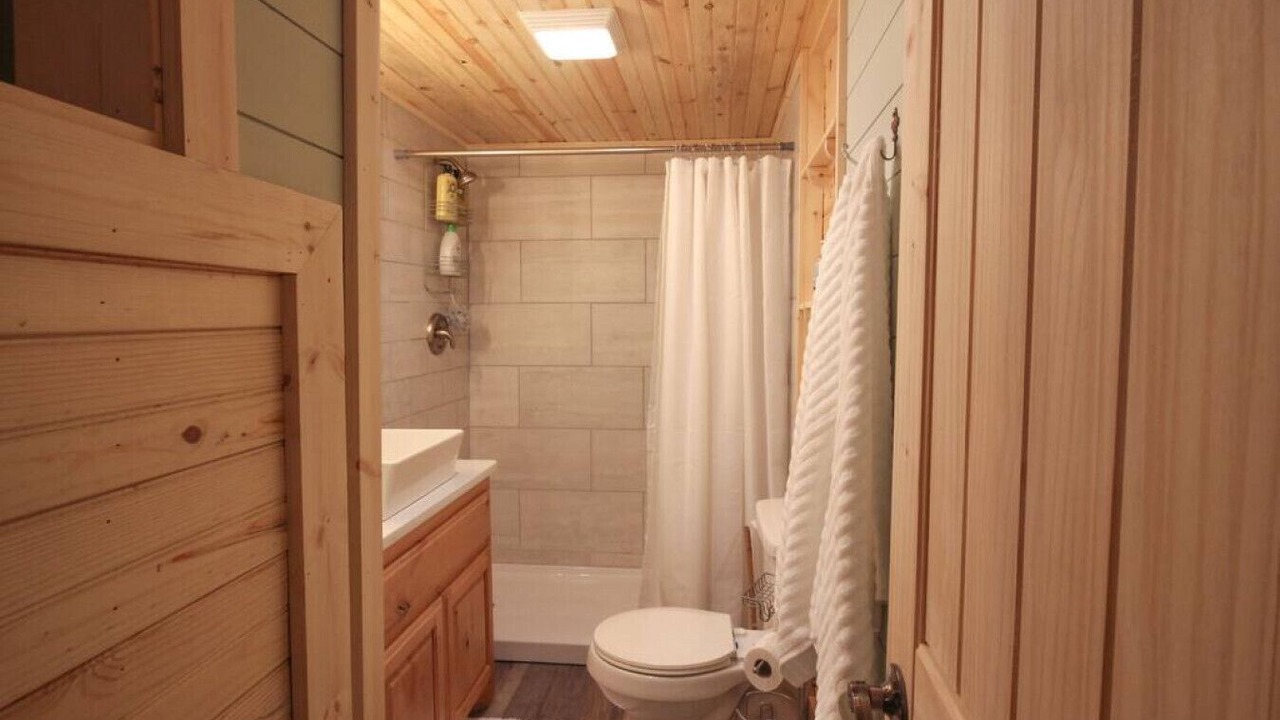 Photo of Bathroom in Cookson