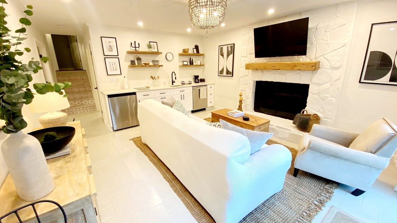 Photo of Livingroom in Charlotte