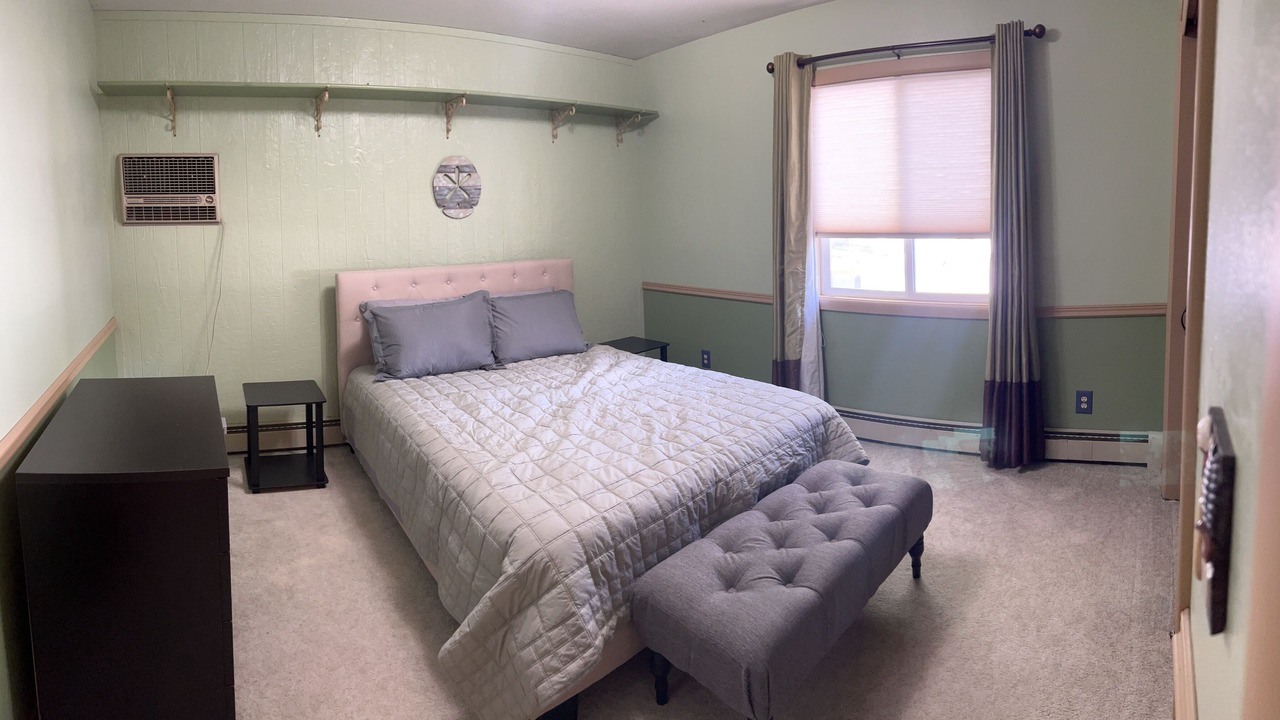 Photo of Bedroom in Riverton