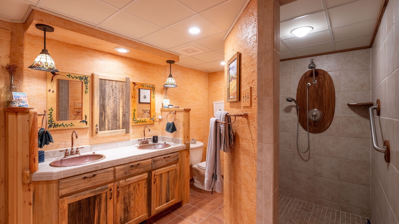 Photo of Bathroom in Moran
