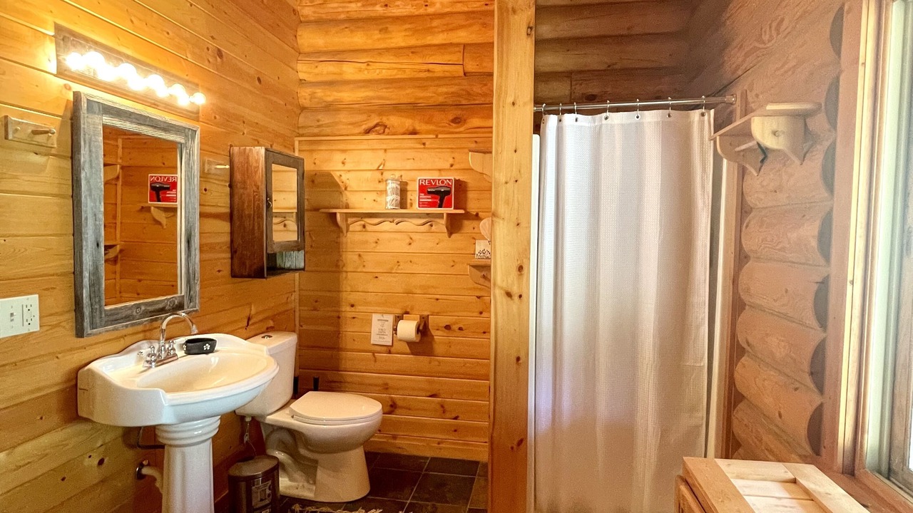 Photo of Bathroom in Casper Mountain