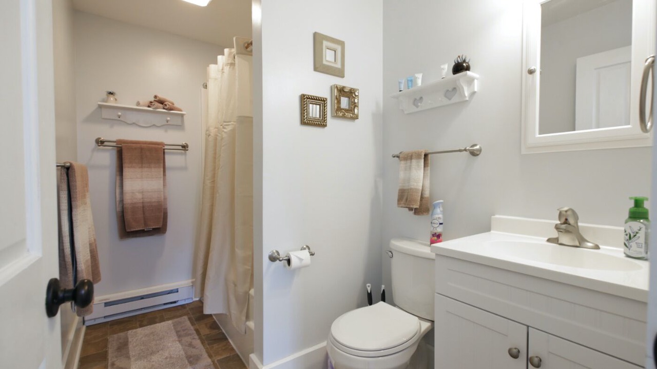 Photo of Bathroom in Gambier