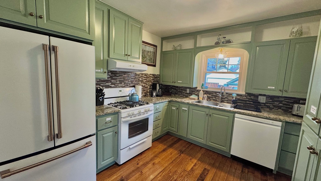 Photo of Kitchen in Garden District