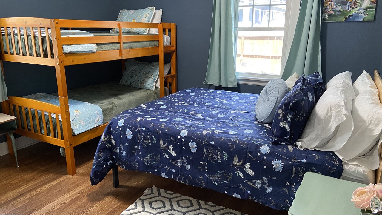 Photo of Bedroom in Garden District