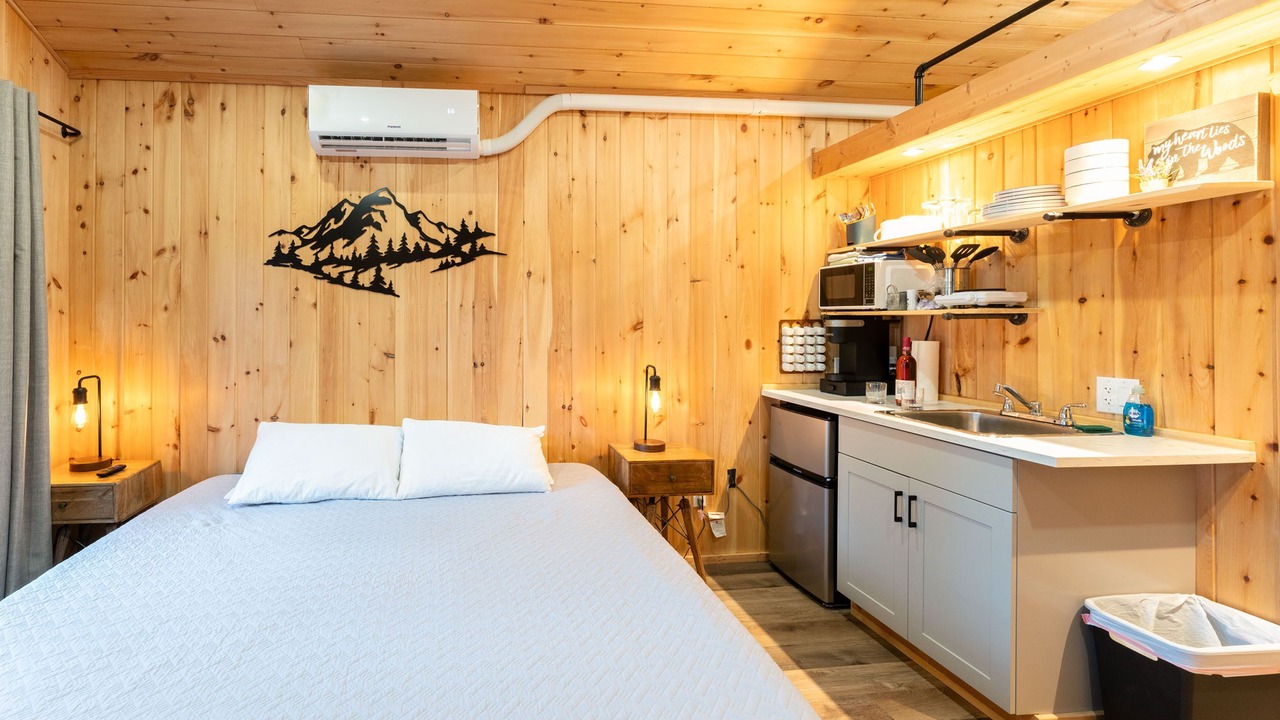 Photo of Bedroom in Martin City