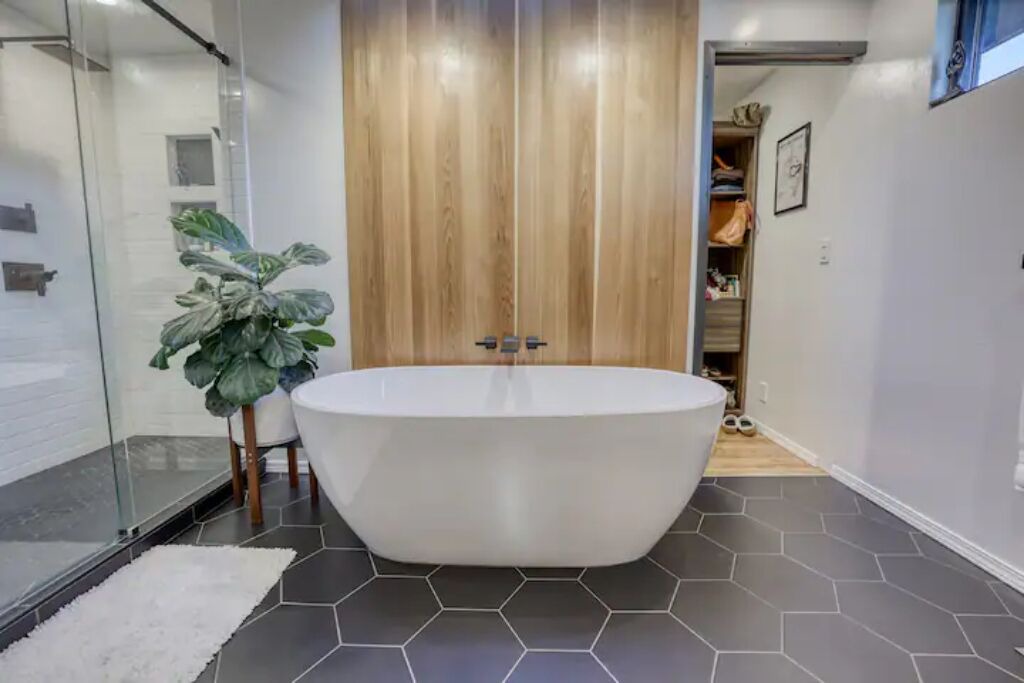 Photo of Bathroom in East End