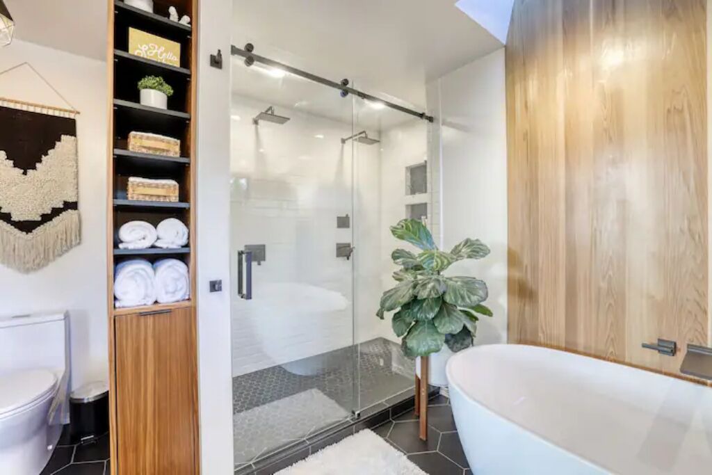 Photo of Bathroom in East End