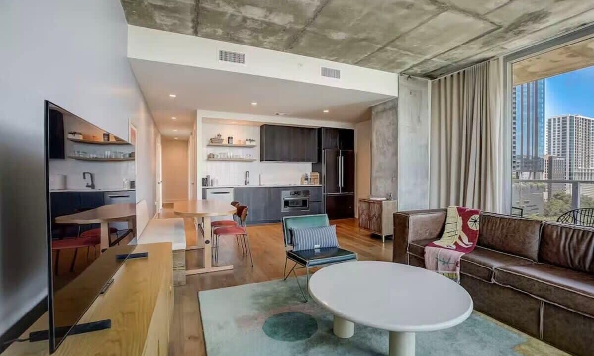 Photo of Bedroom in Rainey Street Historic District