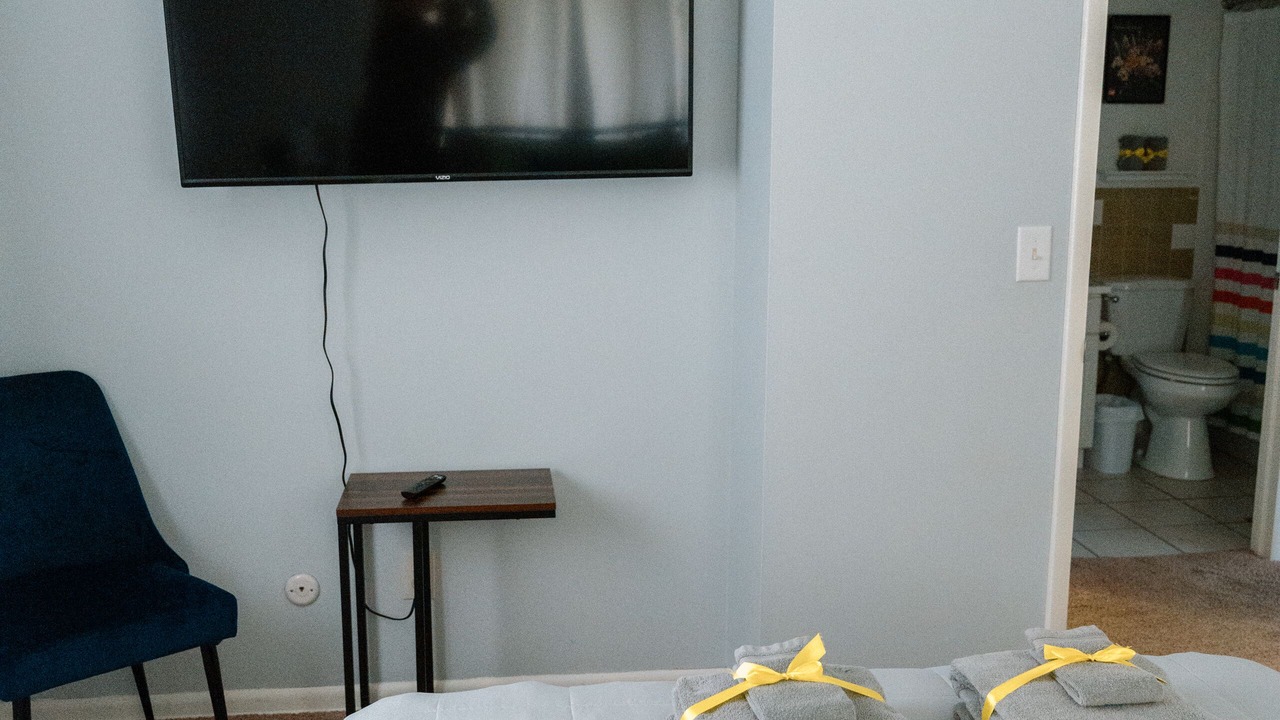 Photo of Bedroom in Akron