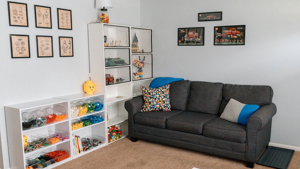 Photo of Livingroom in Akron