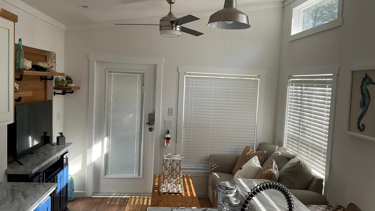 Photo of Livingroom in Mount Vernon