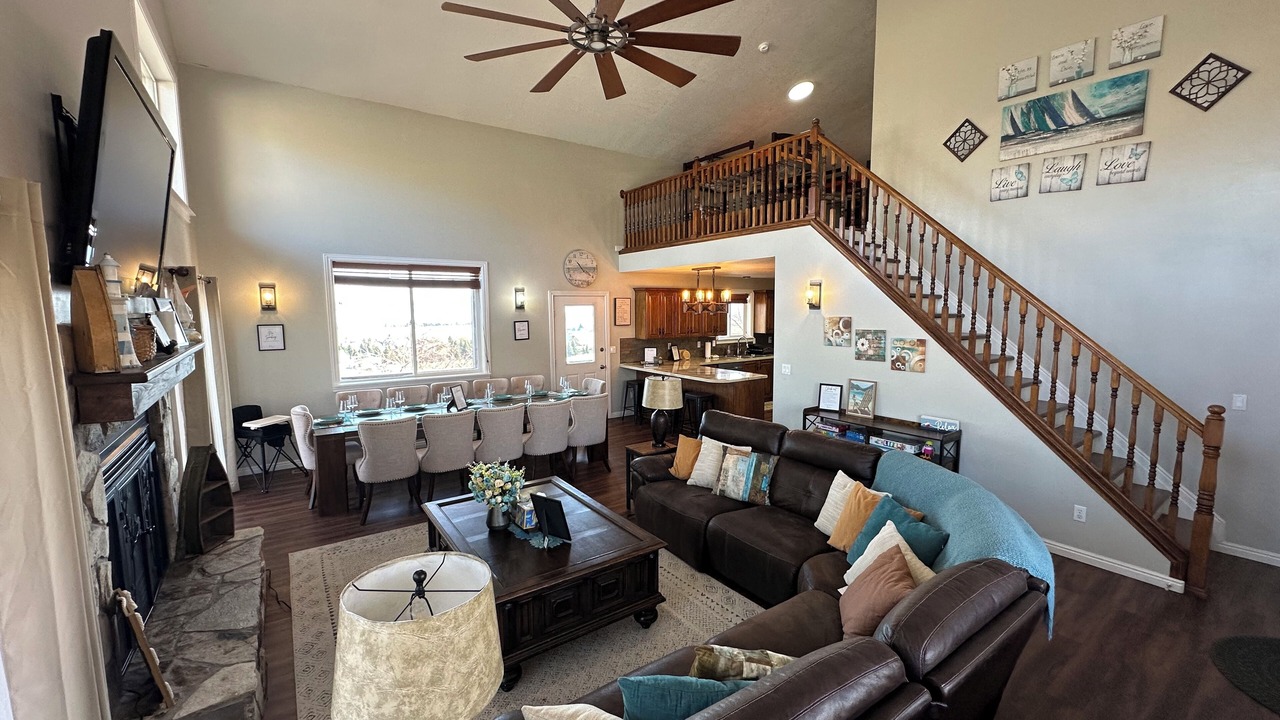 Photo of Livingroom in Sweetwater
