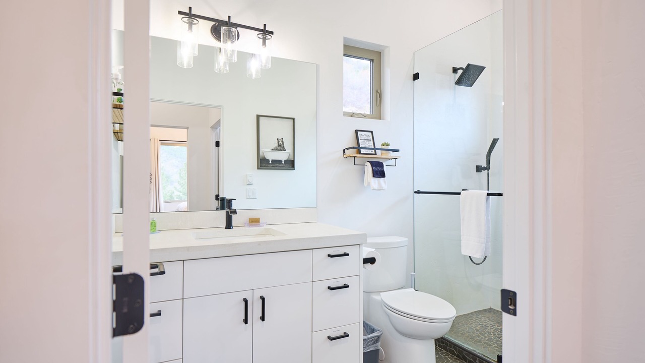 Photo of Bathroom in Peshastin