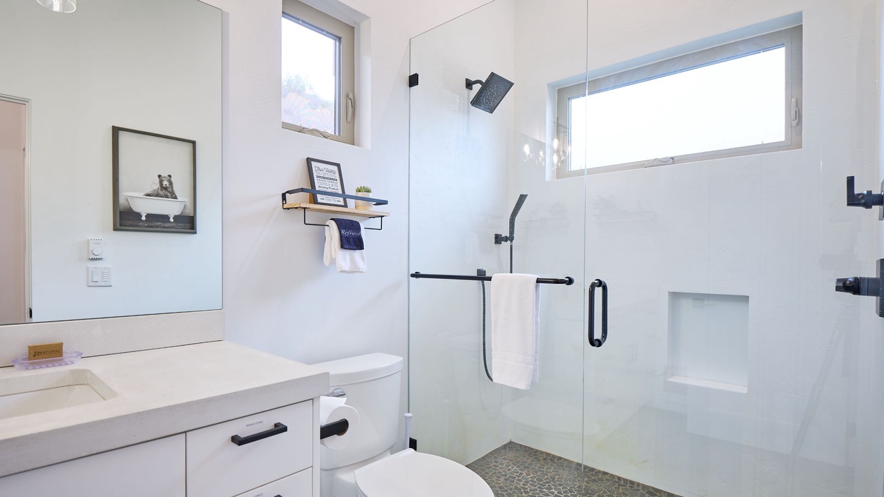 Photo of Bathroom in Peshastin