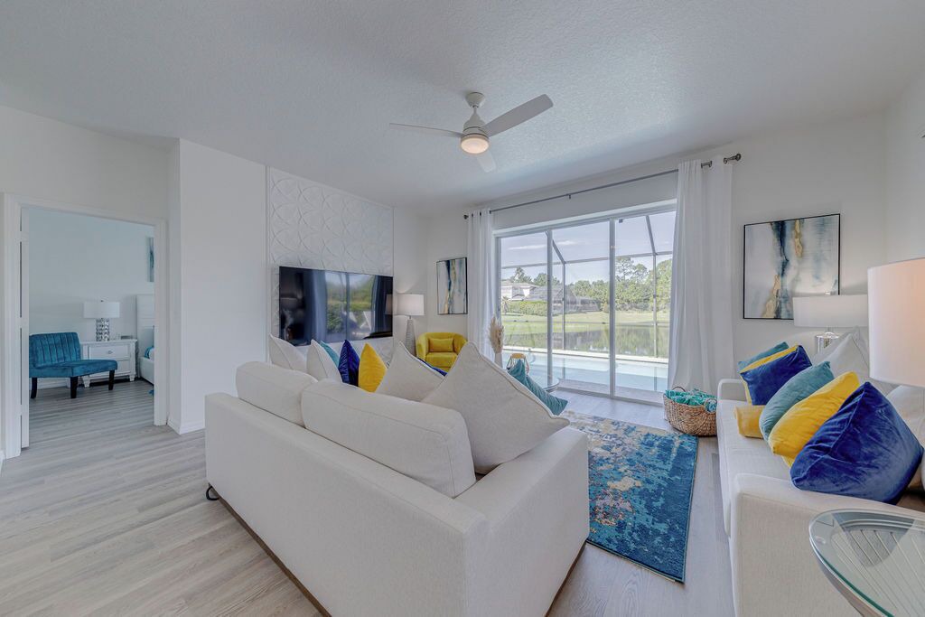 Photo of Livingroom in Sunset Lakes