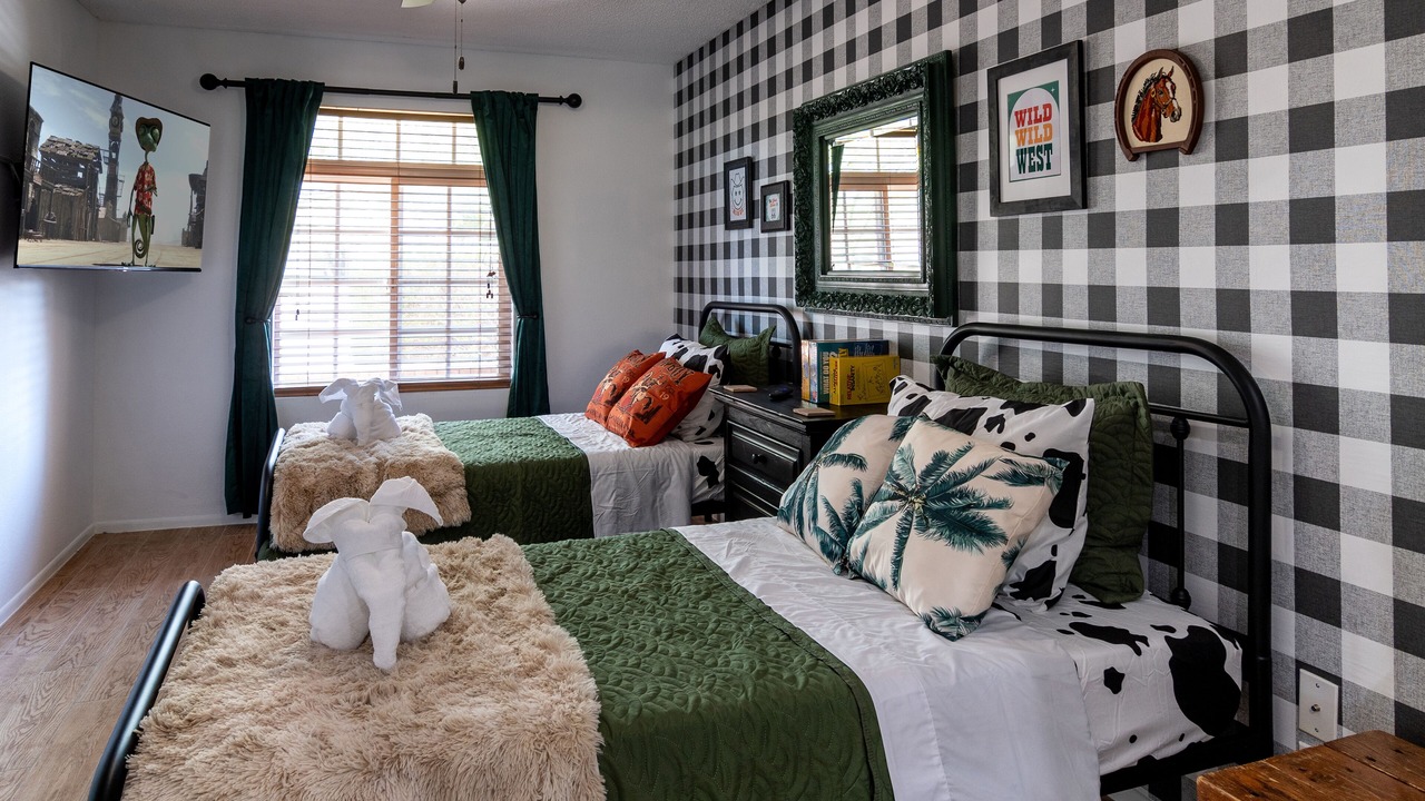 Photo of Bedroom in Golden Hills