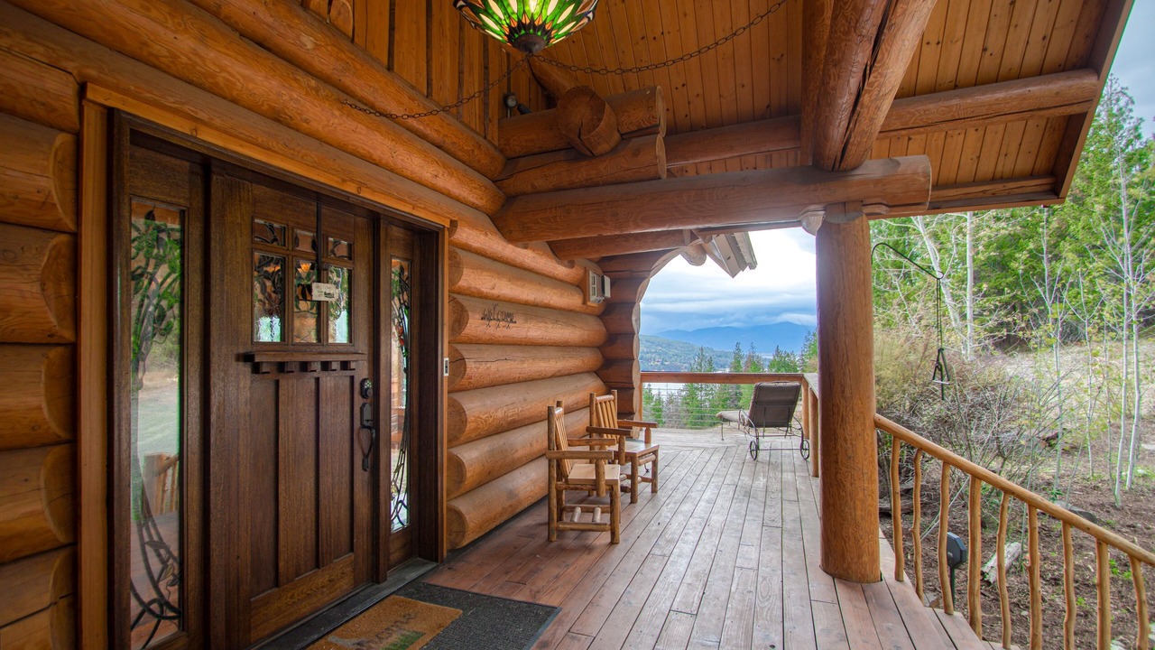 Photo of Patio Balcony in Sagle