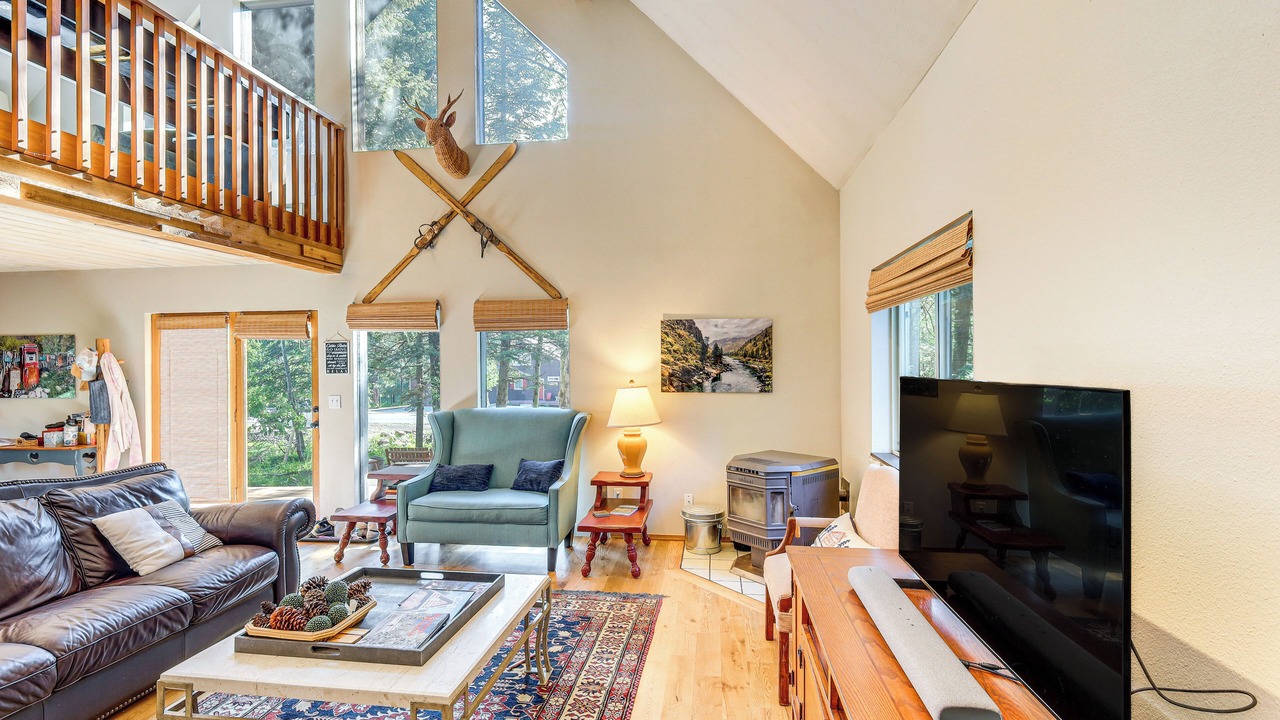 Photo of Livingroom in McCall