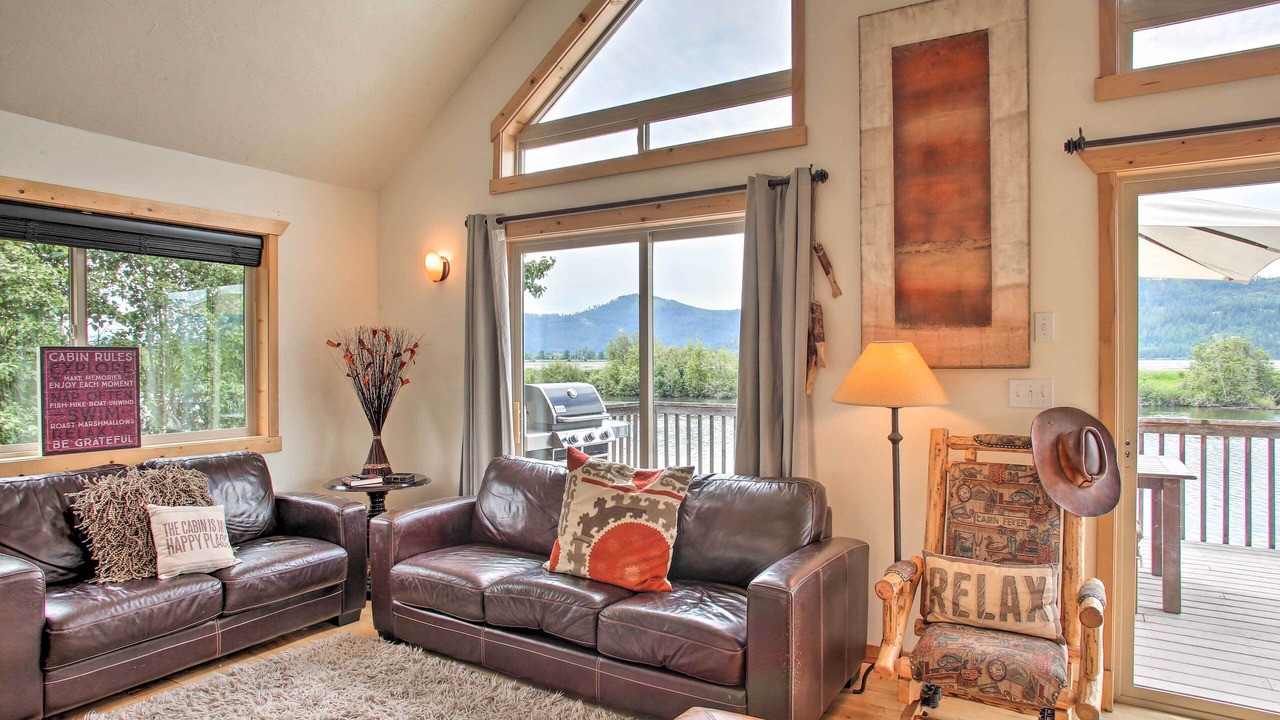 Photo of Livingroom in St. Maries