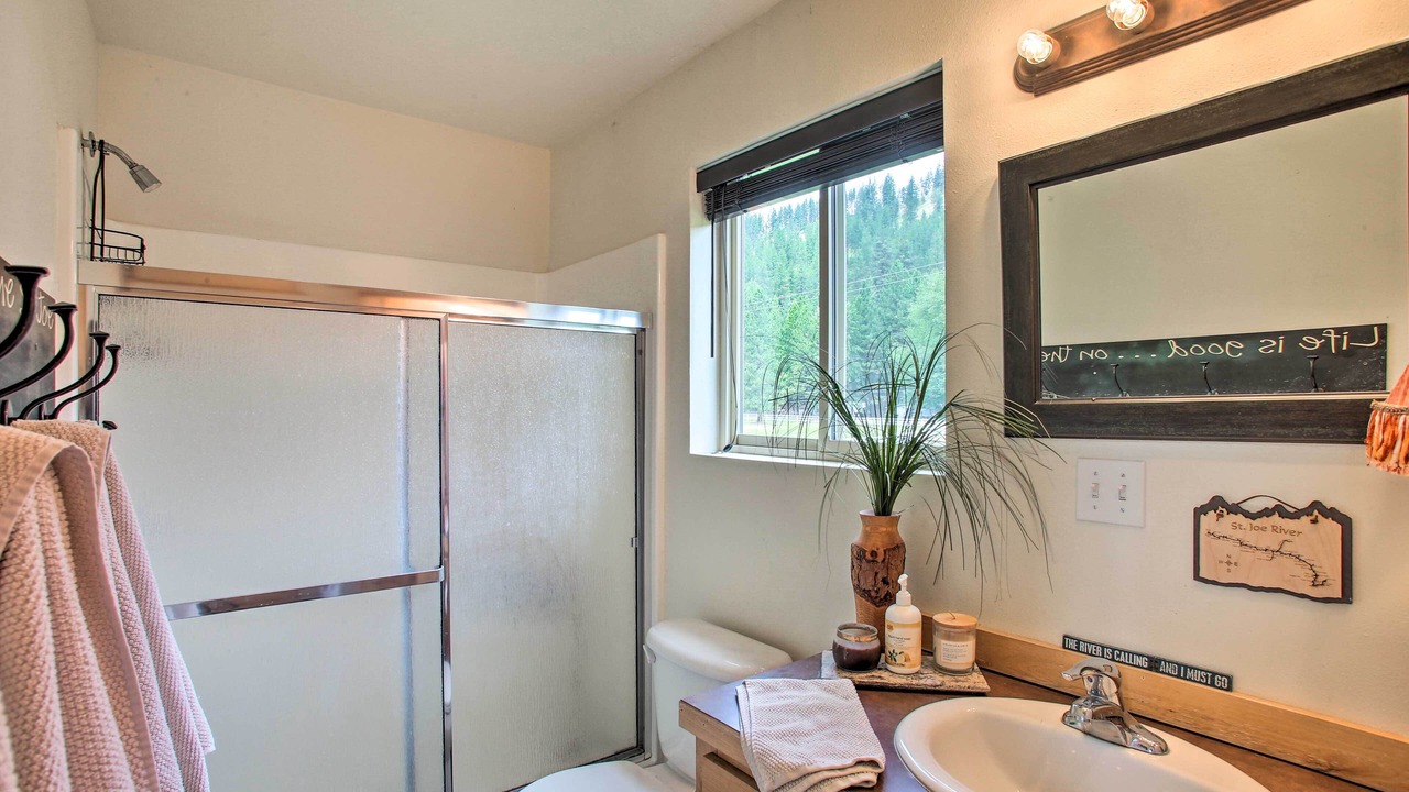 Photo of Bathroom in St. Maries