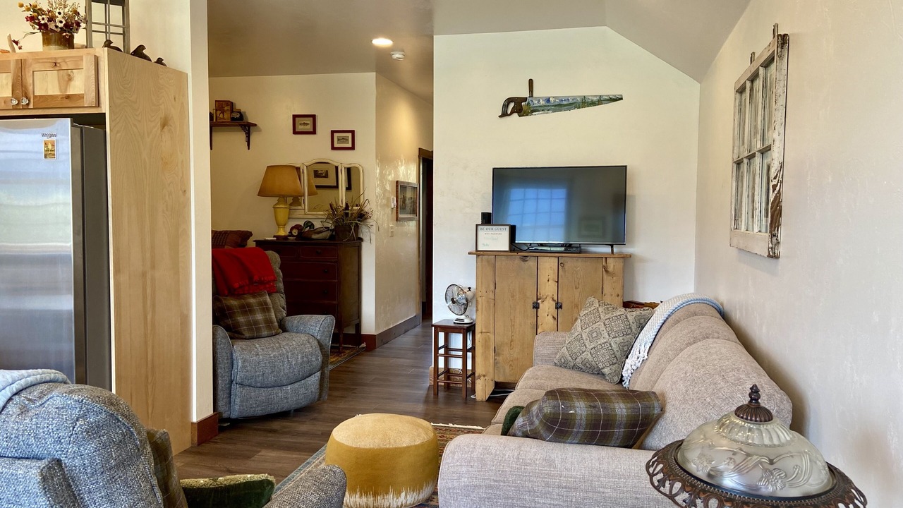 Photo of Livingroom in Cameron