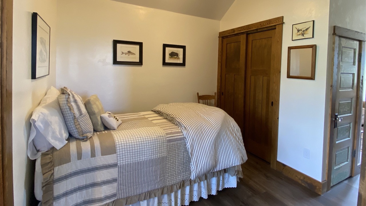 Photo of Bedroom in Cameron