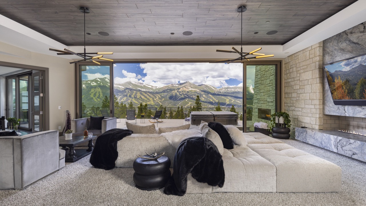 Photo of Livingroom in Baldy Mountain