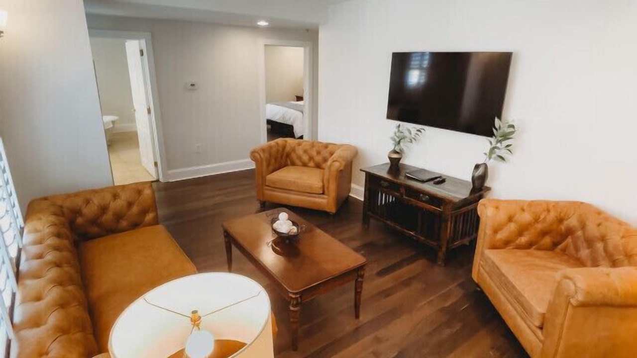 Photo of Livingroom in Downtown