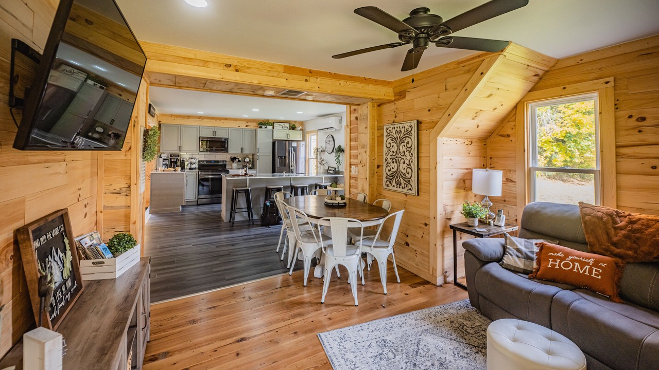 Photo of Livingroom in Logan