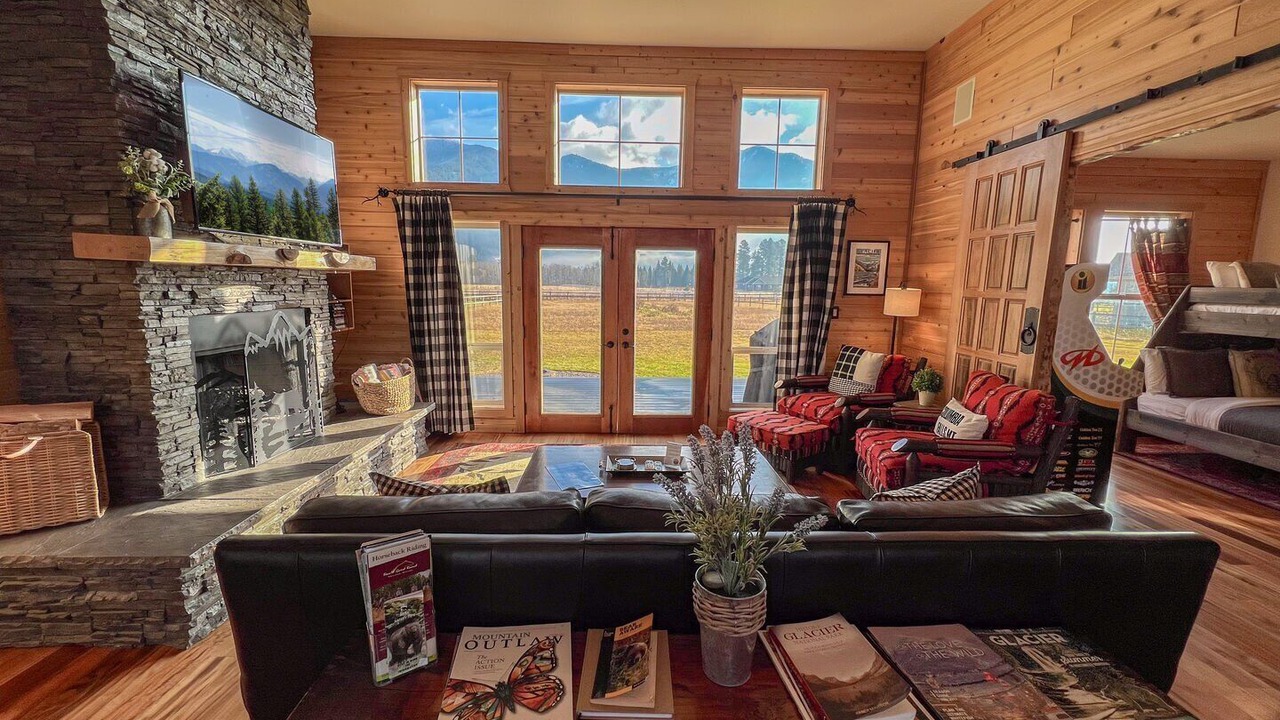 Photo of Livingroom in Columbia Falls