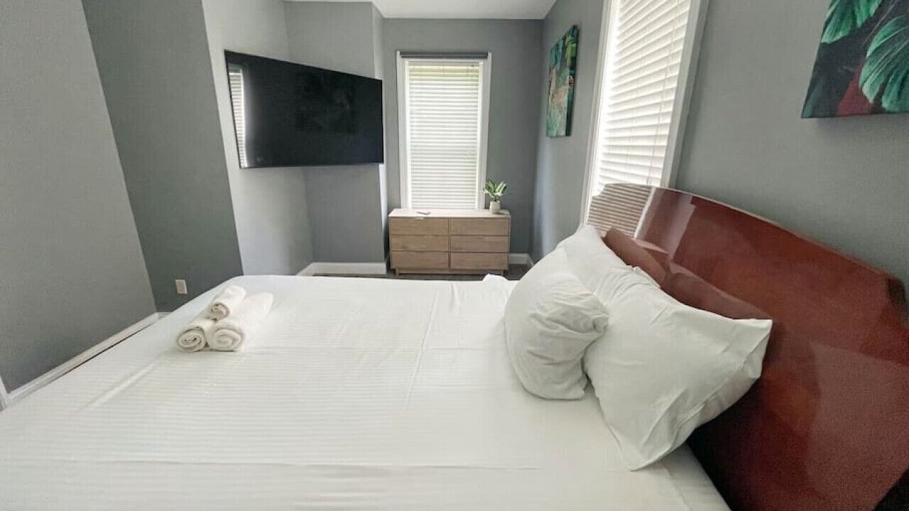 Photo of Bedroom in Mount Auburn