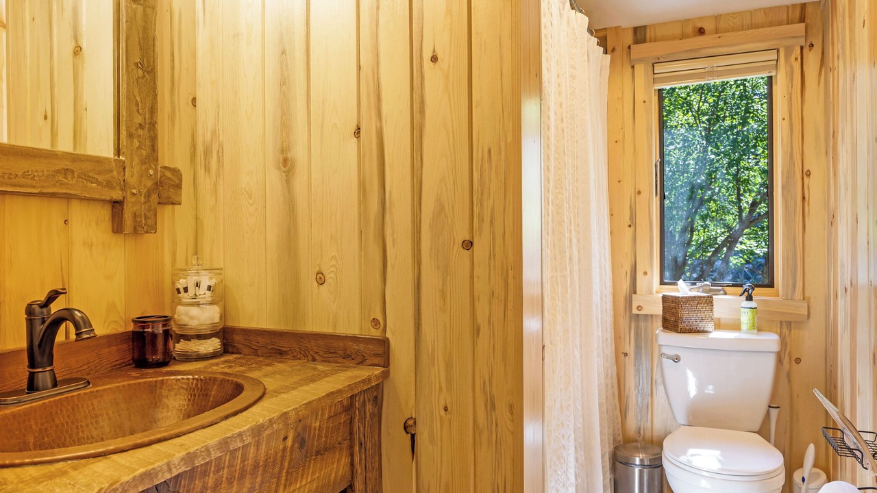 Photo of Bathroom in Granite County