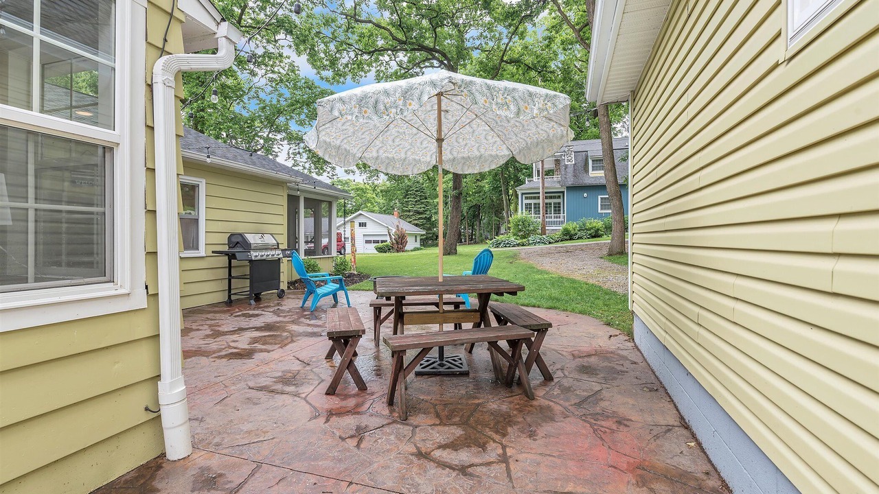 Photo of Outdoor in Lakeside