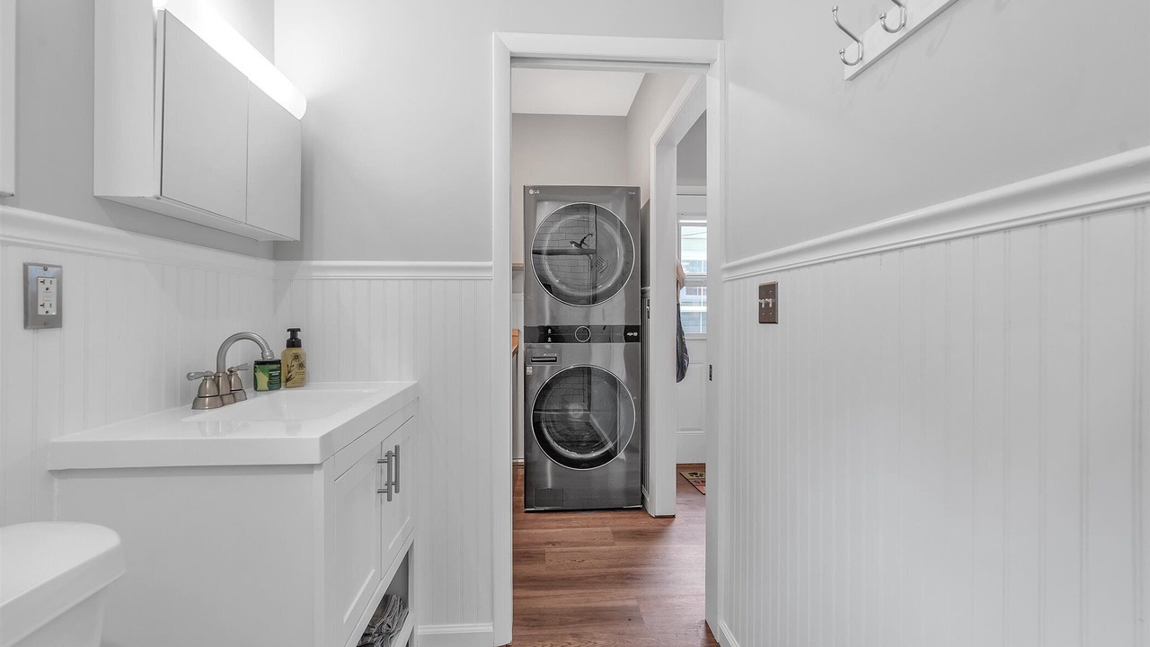 Photo of Bathroom in Lakeside